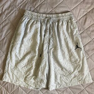 Nike Air Jordan Jumpman Shorts Mens 2XL Gray Black Cement 10” Baggy Nylon